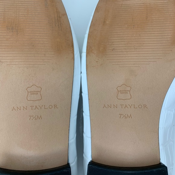 Ann Taylor White Ursula Croco Embossed Leather Tassel Loafers 7.5 - Picture 6 of 7